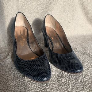Navy alligator print heels